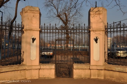 gate dacha rabinovich